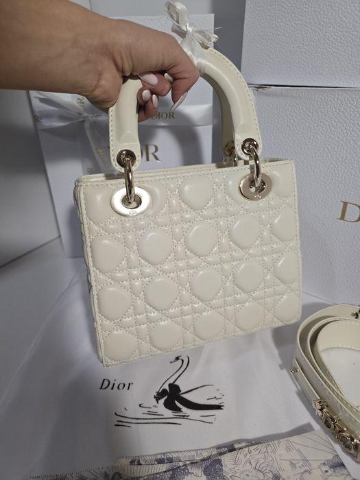 Налична чанта Lady Dior Latte