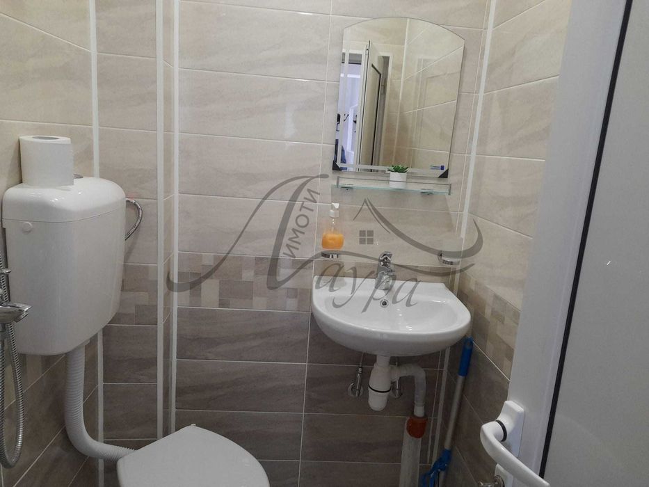 Дава се под наем Двустаен апартамент в Шумен, Център - 60 кв.м за 306 € - Снимка #8