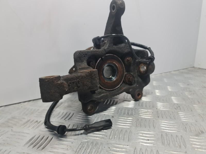 Fuzeta cu rulment si senzor ABS dreapta fata Opel Vivaro B 1.6 cdti