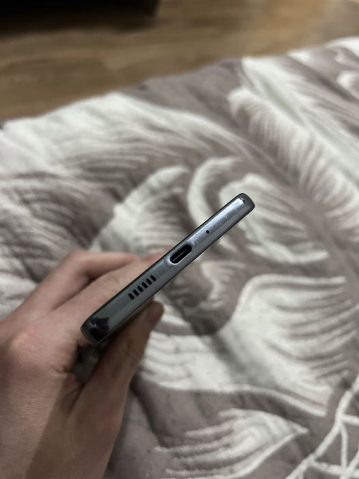 телефон samsung A73 5G