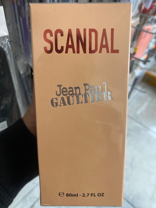 Scandal , Black opium , Nuha, Kiss