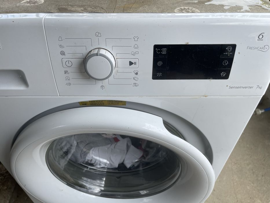 Vand masina de spalat whirlpool