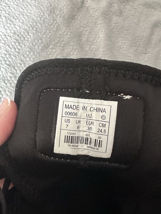 Продам борцовки на мальчика