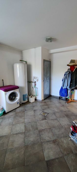 Продава се Къща в София, Горубляне - 439 кв.м за 1975 €/кв.м - Снимка #10