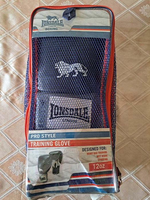 Боксови ръкавици wonsdale размер 12 oz