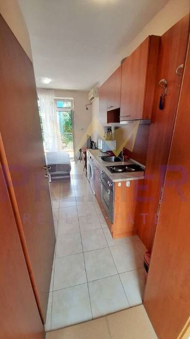 Продава се Едностаен апартамент в к.к. Слънчев бряг - 28 кв.м за 1390 €/кв.м - Снимка #4