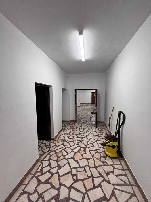 Spatiu de inchiriat potrivit pentru birouri sau productie