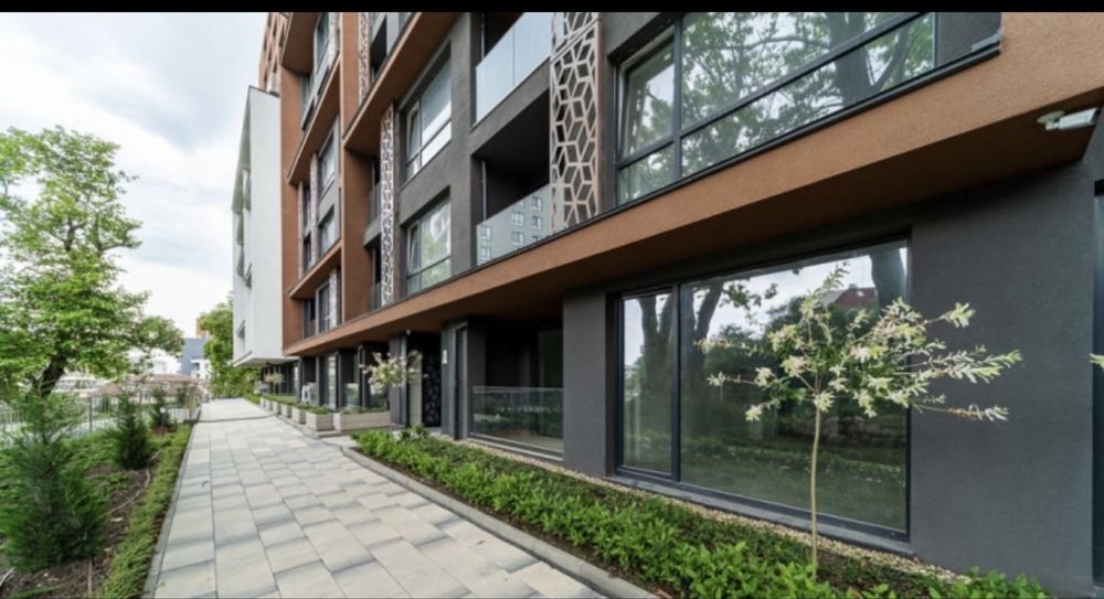 Продава се Тристаен апартамент в Варна, Чайка - 119 кв.м за 2992 €/кв.м - Снимка #1