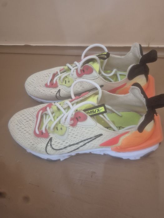 Маратонки Nike Dimsix