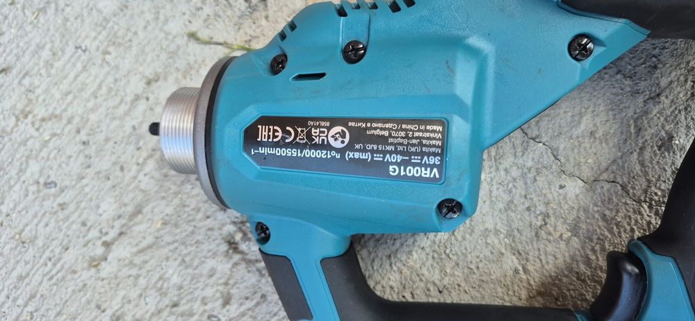 Makita set scule pe acumulator de 40 V