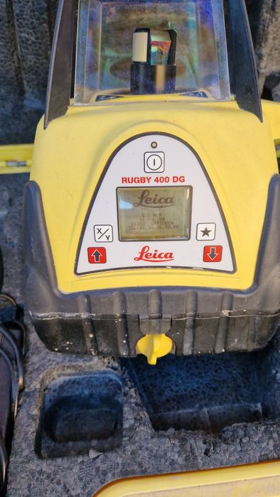 Nivela laser Leica Rugby 400 DG panta dublă