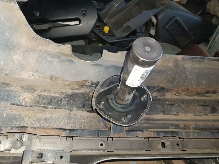 Задна броня с гредата за BMW E46 Compact 2001