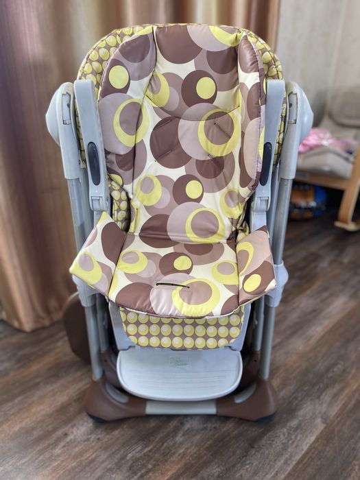 Стульчик для кормления Chico Polly