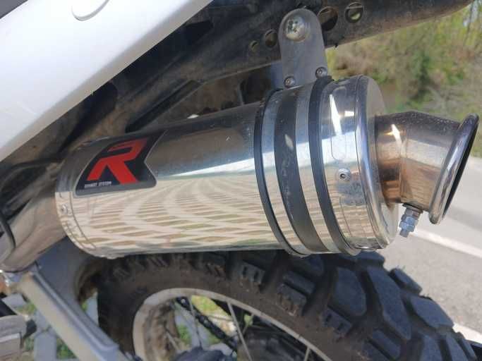 Moto BMW F650 GS Dakar , 2 spark , 19.000 Km , plus echipament complet la pachet - totul sau nimic.