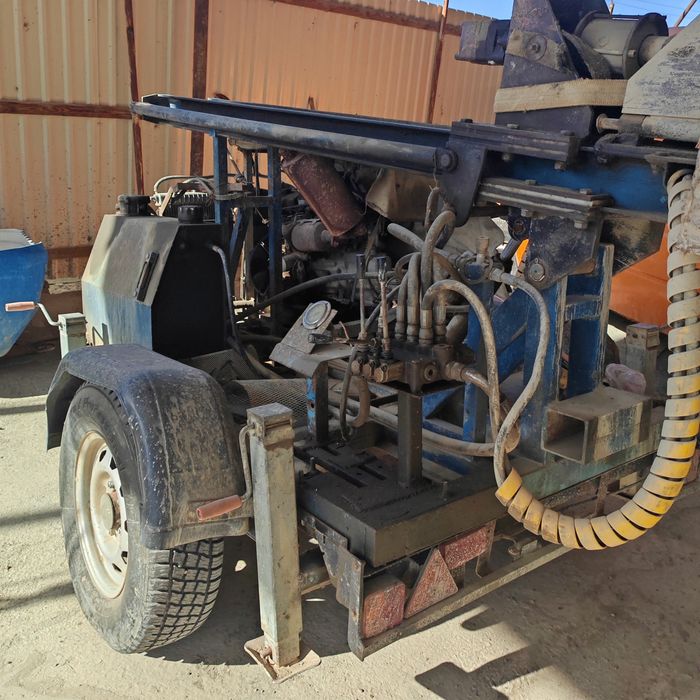 Буровой аппарат сотилади