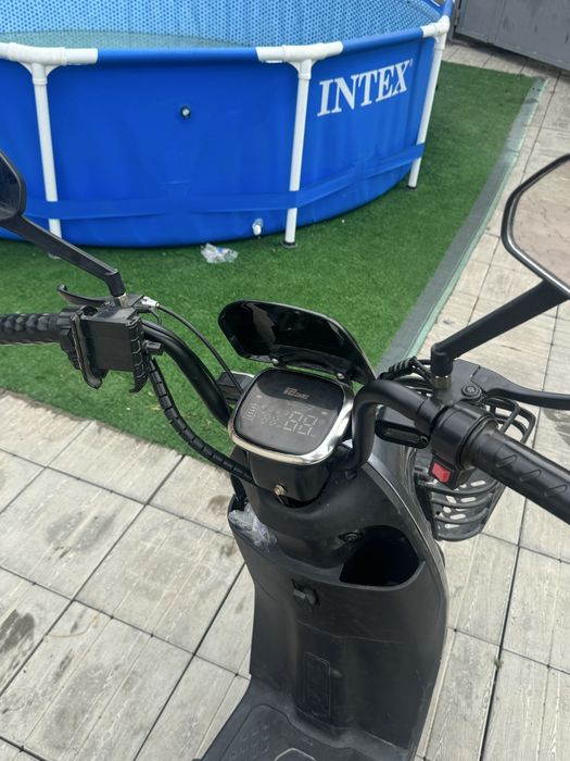 Продам электроскутор