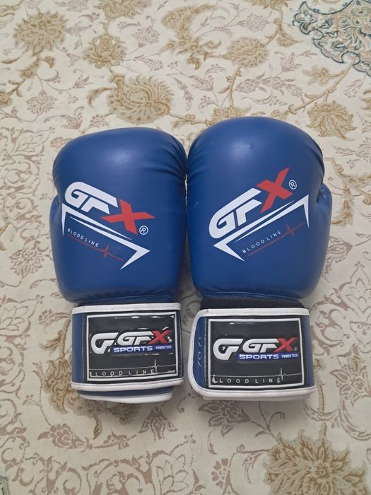 Боксёрские перчатки