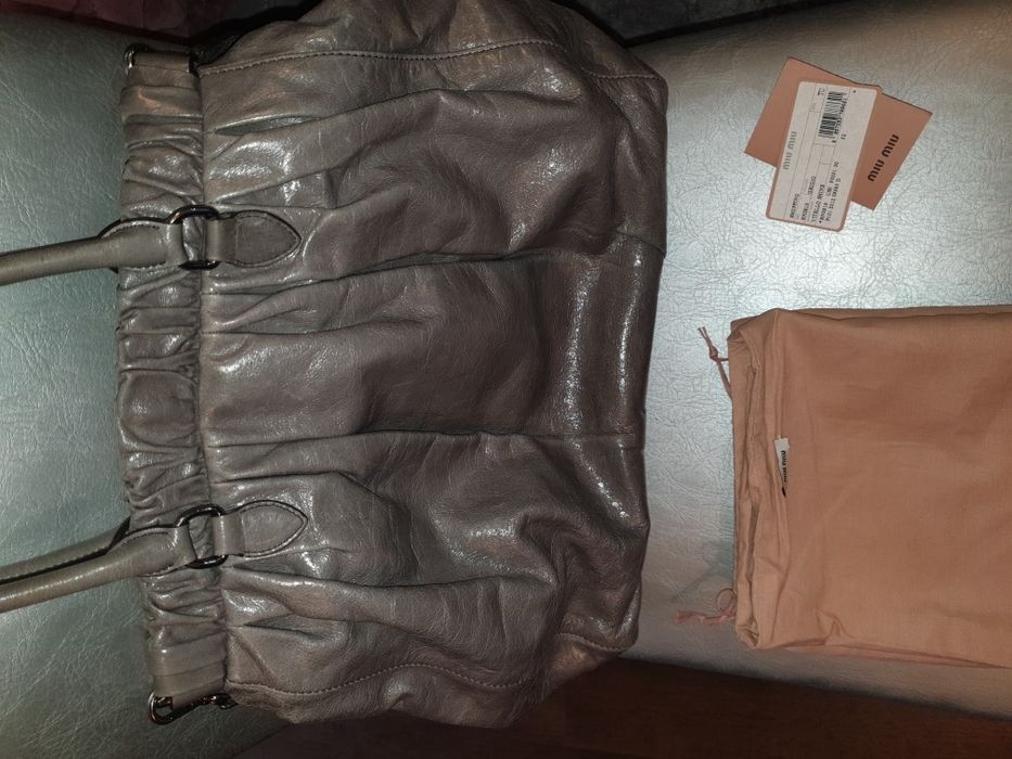 Оригинална чанта от естествена кожа Miu Miu by Prada