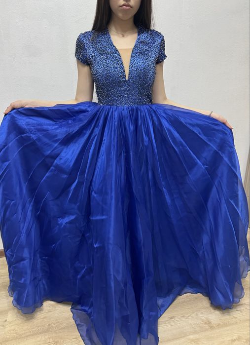 Выпускное/вечернее  платье