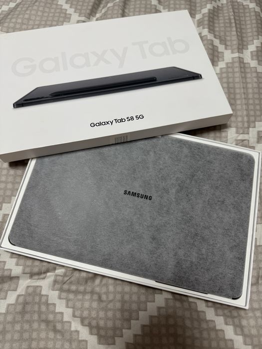 Планшет Samsung Tab S8