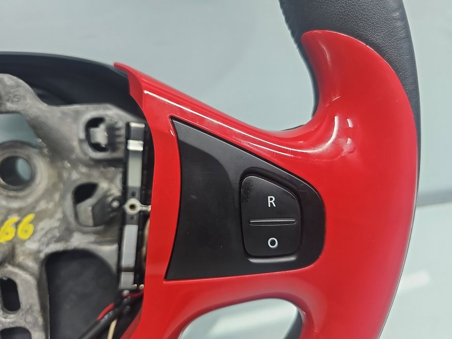 Volan Renault Clio 4 [Fabr 2012-2020] 484002695R