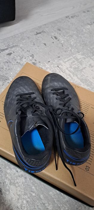 Vând ghete fotbal nike