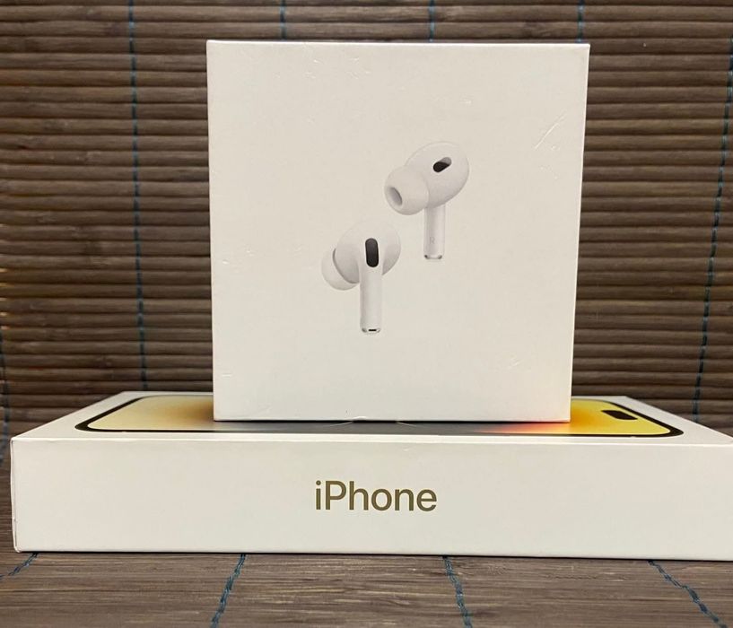 Apple AirPods Pro 2 / Слушалки