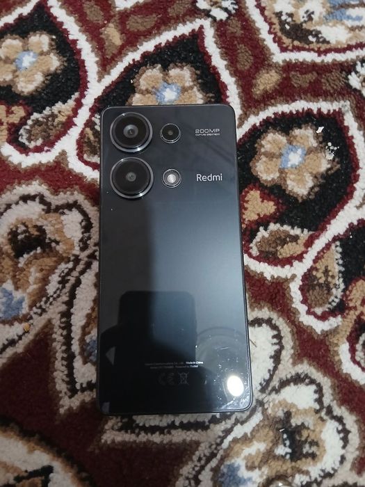 Sotiladi Redmi Not 13 pro 8 ga 256 tali pasti yengi