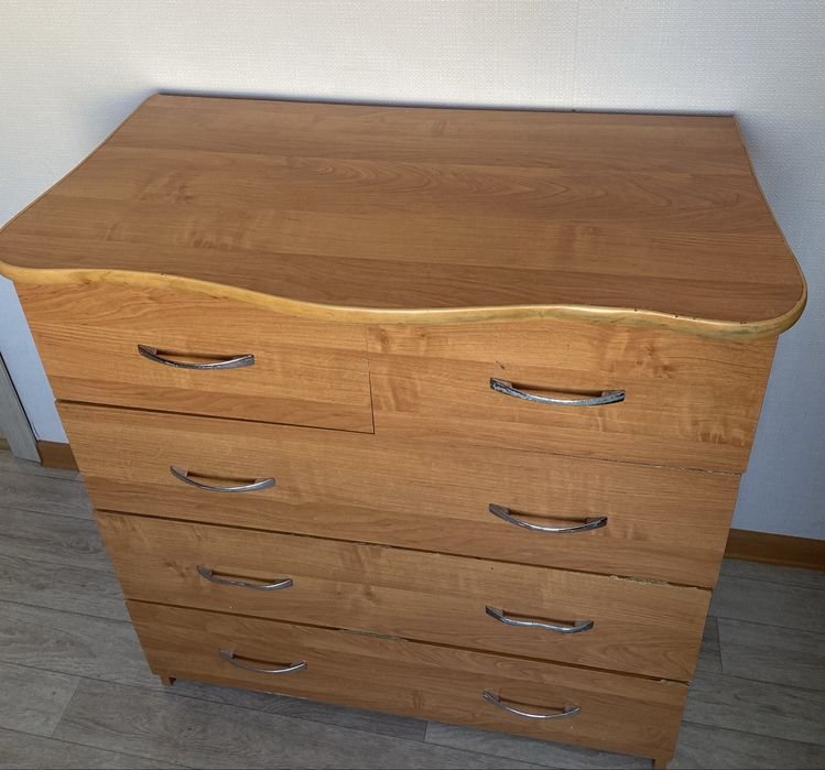 Комод с телескопическими направляющими