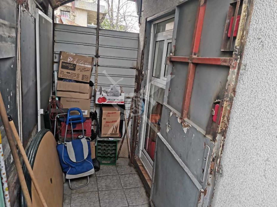 Продава се Магазин в Бургас, Меден рудник - зона А - 17 кв.м за 971 €/кв.м - Снимка #3