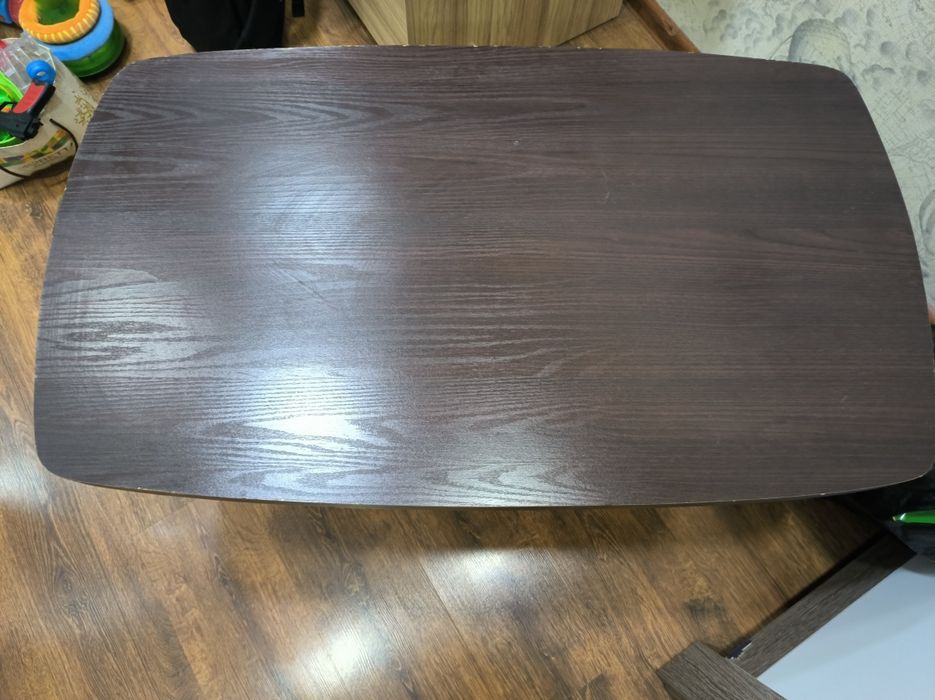 Журнальный столик