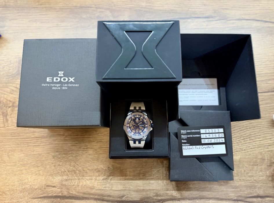 Edox Delfin 200m. Сапфир
