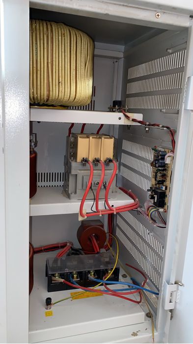 Stabilizator de Tensiune BRAUN GROUP Full Automatic 30kVA