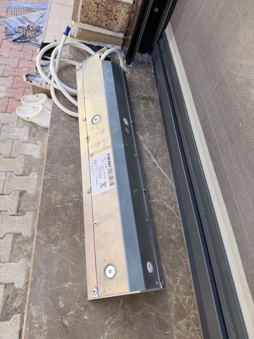 Priza pentru blat Thebo otel inoxidabil
