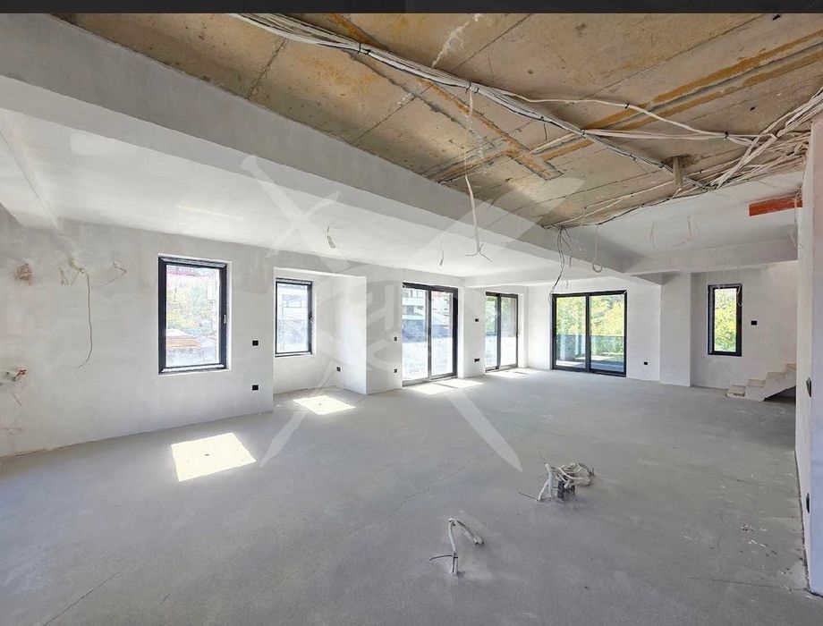 Продава се Многостаен апартамент в София, Бояна - 320 кв.м за 1132 €/кв.м - Снимка #2