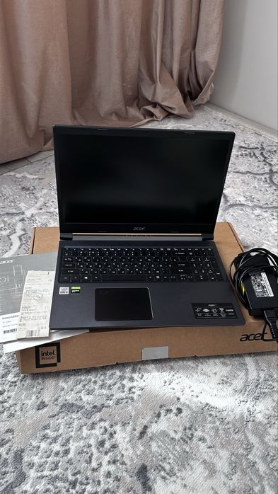 Игровой ноутбук Aser Aspire7