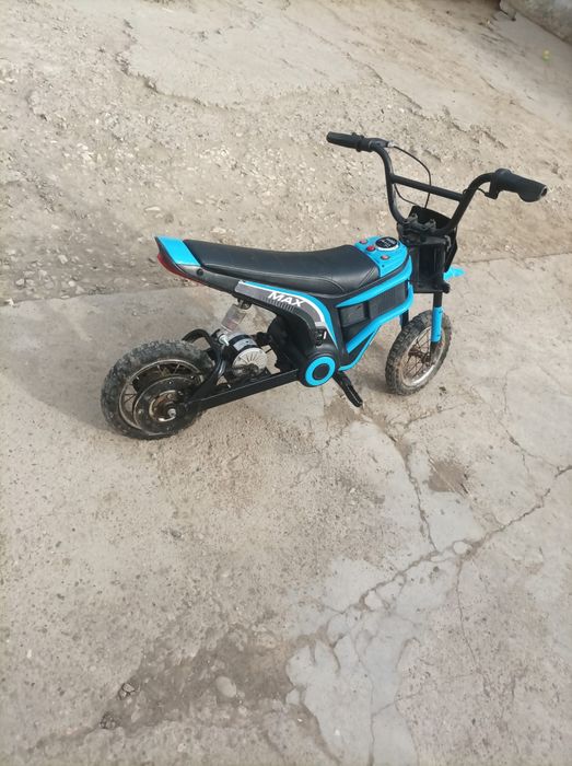 Vând motocross electric