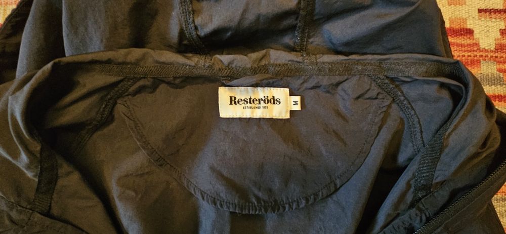 Jacketa vant Resterods - masura M-L, noua