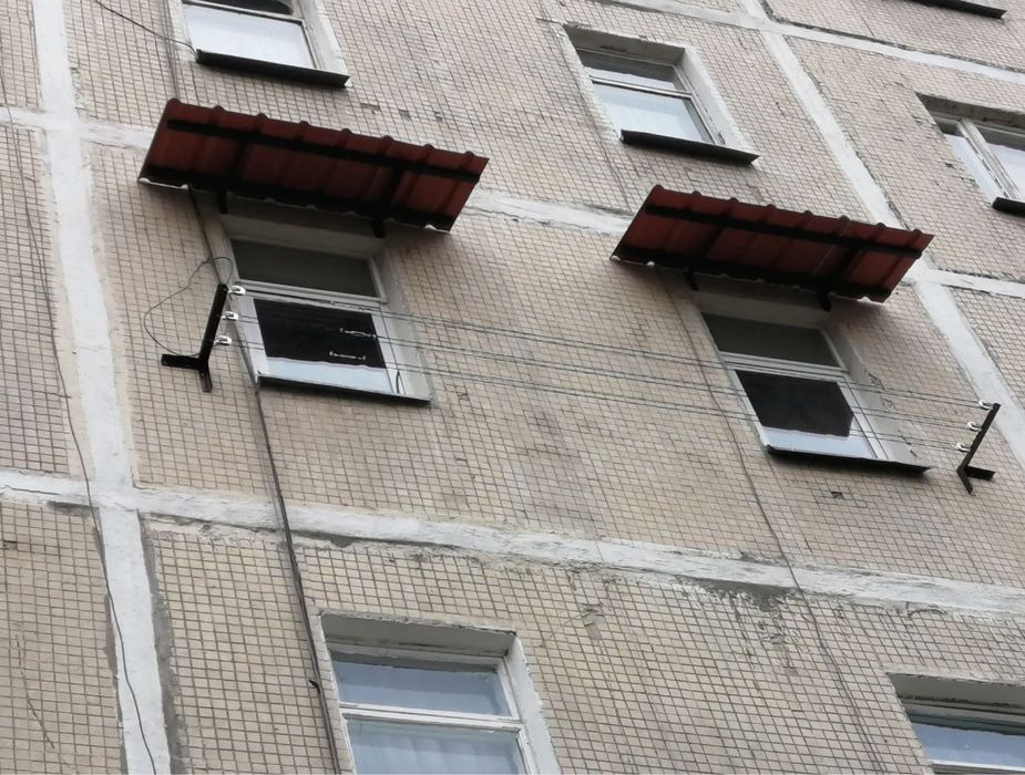 Козырек Ролик для белья установка реставрация