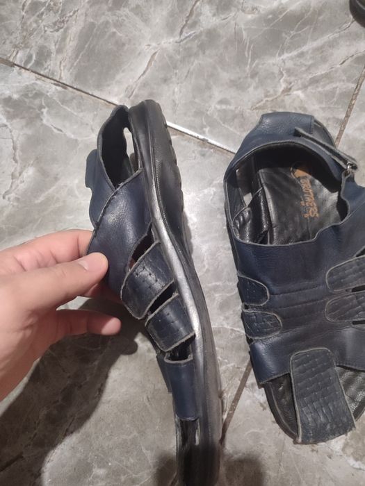 Продам мужские сандалии