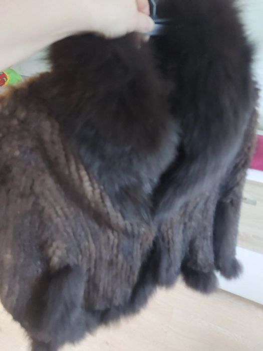 НОВО Актуално леко палто/ жилетка естествен косъм размер М/Л