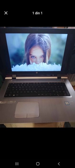 Vând laptop DELL