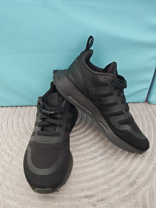 Оригинални дамски маратонки и туристически обувки - Р-ри 37, 37.5 и 38, Nike, Hoka, Under Armour Adidas