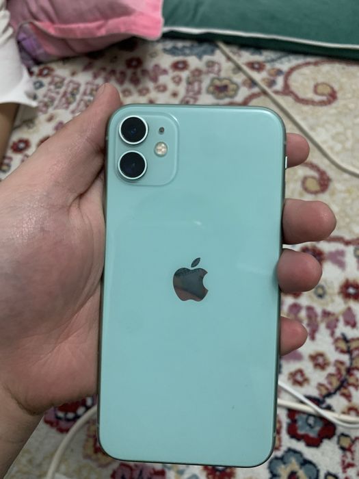 Продам Iphone 11