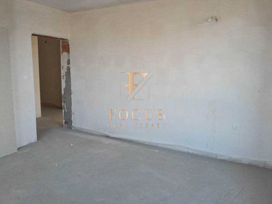 Продава се Двустаен апартамент в Пловдив, Остромила - 101 кв.м за 1224 €/кв.м - Снимка #2