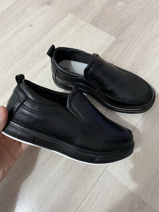 Продам. Детские туфли новый!