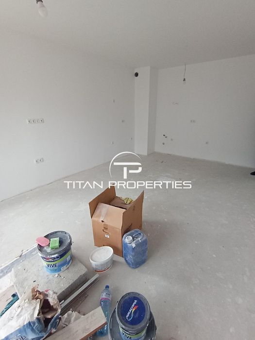 Продава се Тристаен апартамент в Бургас, Славейков - 115 кв.м за 2279 €/кв.м - Снимка #1