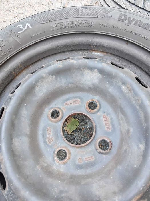 Джанти за Тойота Ярис ''14 с летни гуми КЛЕБЕР