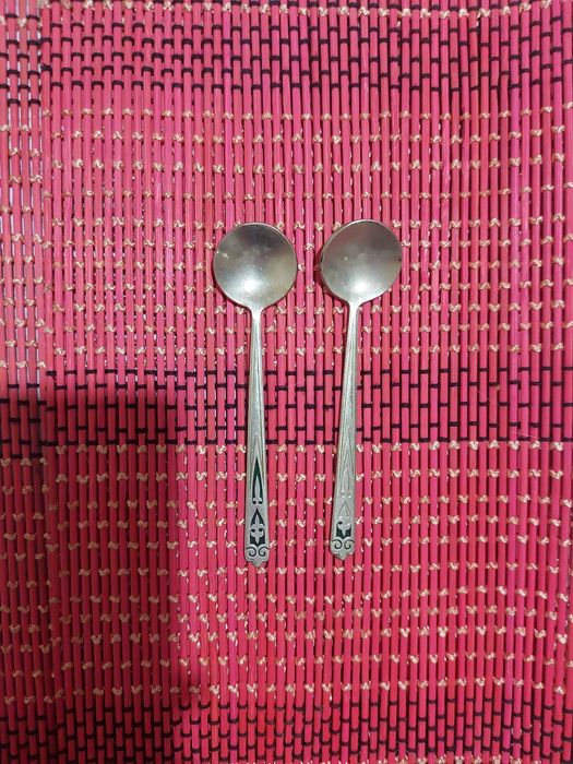 Мельхиоровые чайные ложки.