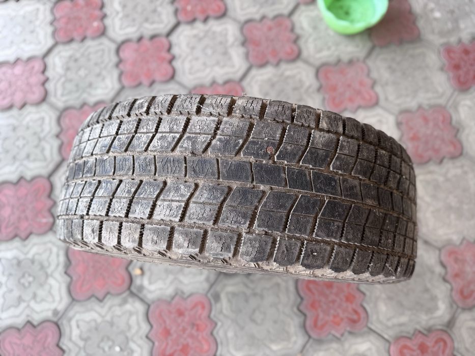 Дөңгелек сатам 2 штук 20000